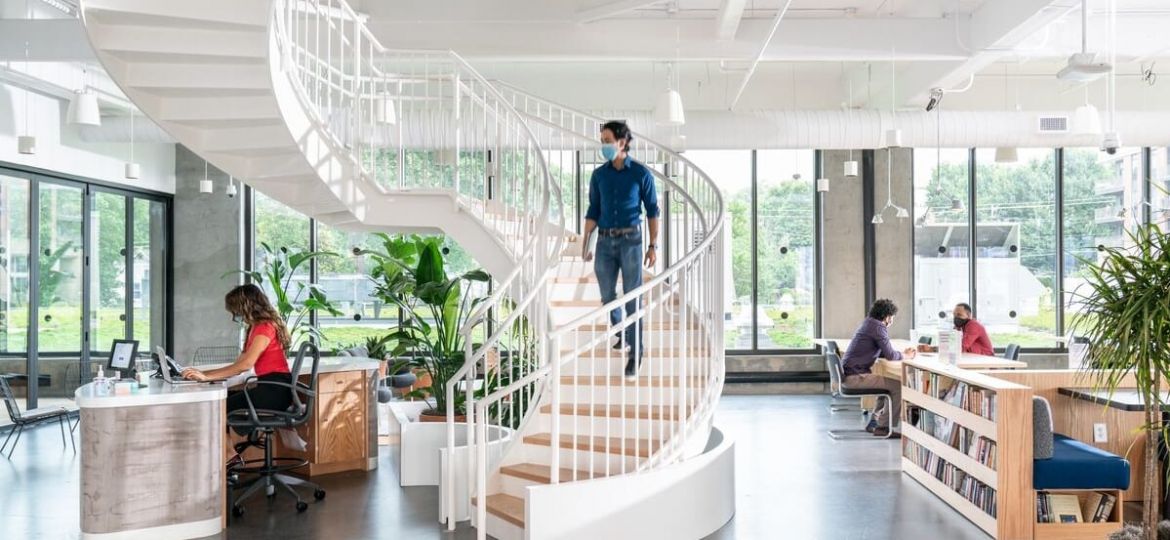 Web_72DPI-20150207_WeWork_Covid-Response_366-1-1199x600